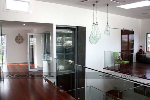 Thang máy nhà ống hiện đại đẹp