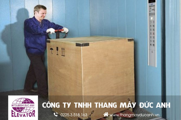 thang máy tải hàng