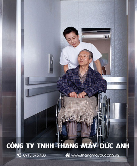 mẫu thang máy bệnh viện